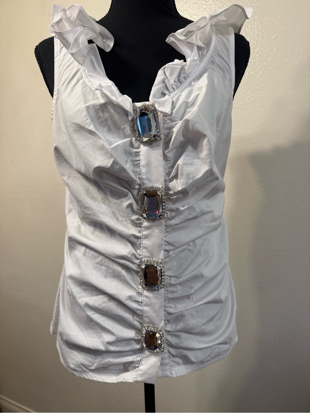 True vintage y2k Venus White Ruffle Front Jewel-Button Sleeveless Top
